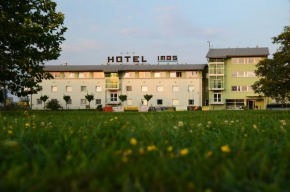  Hotel Imos  Прага